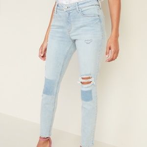 Old Navy Distressed Rockstar Super Skinny Jeans